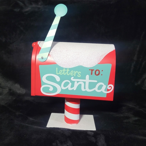 Christmas Metal Mailbox Decor🎄⛄️🎅 Letters To Santa 🎅❤️💚 - Picture 3 of 16